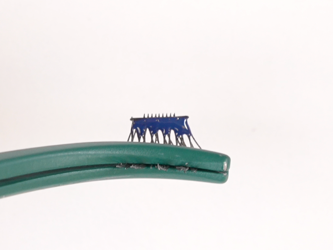 Pre-Glued Lashes vs Cluster Lashes