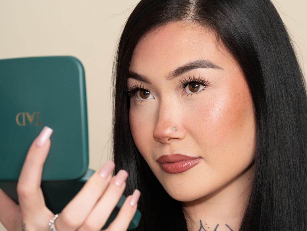 8 Reasons DIY Lash Extensions Are Taking Over