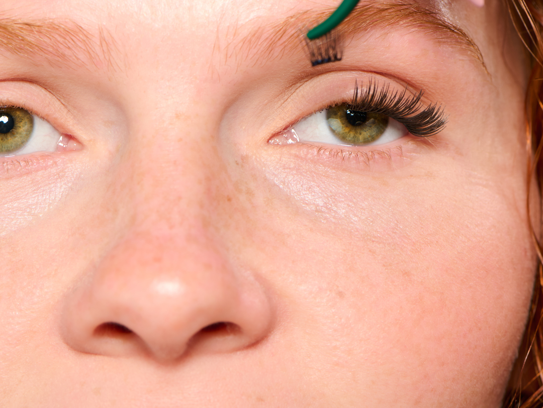 What Are Cluster Lashes?