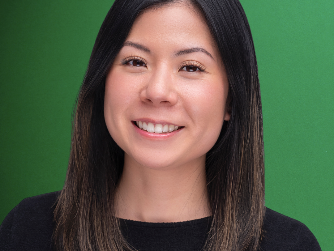 What Are Hybrid Lash Extensions?