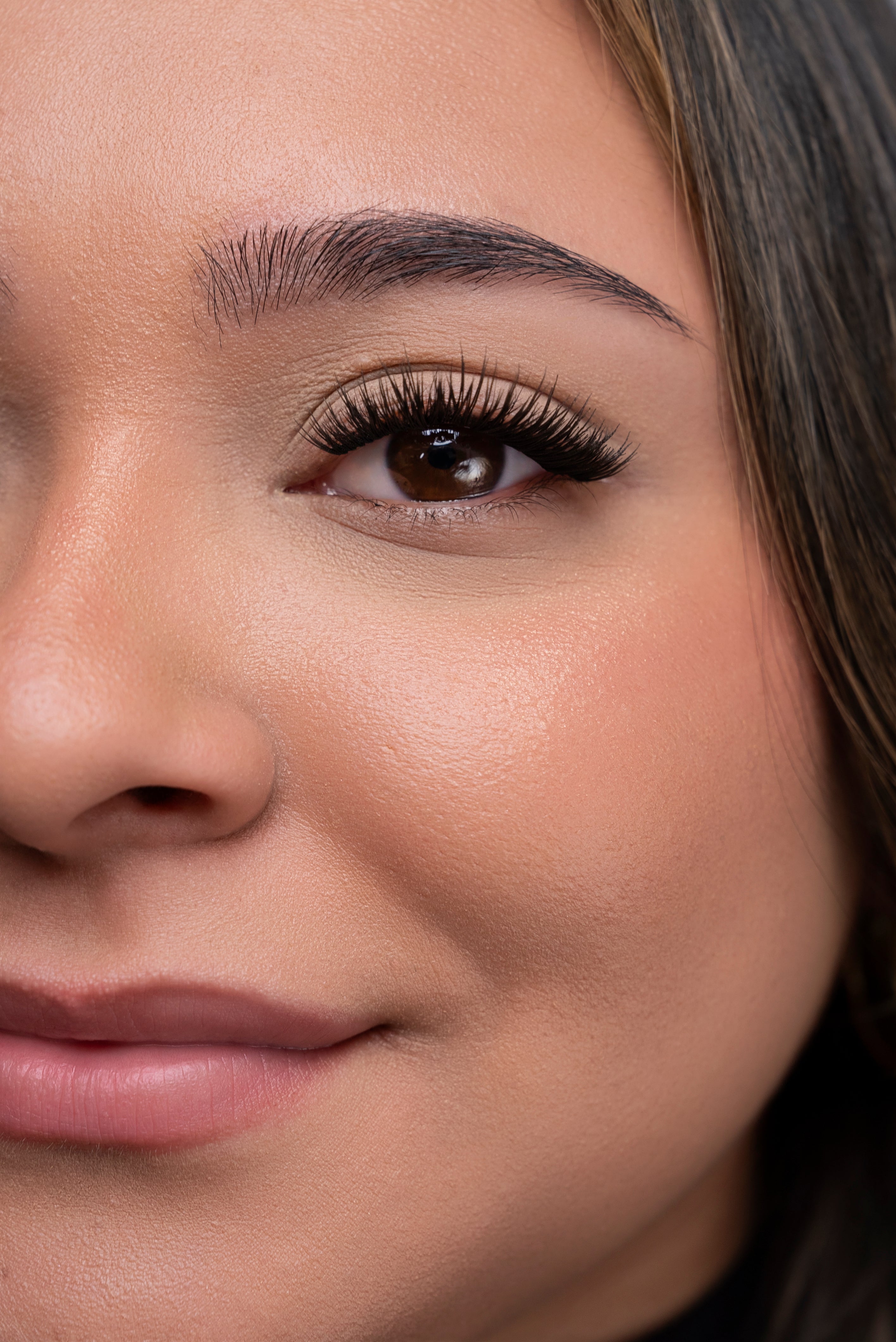 Can You Curl Lash Clusters? Dos and Don’ts