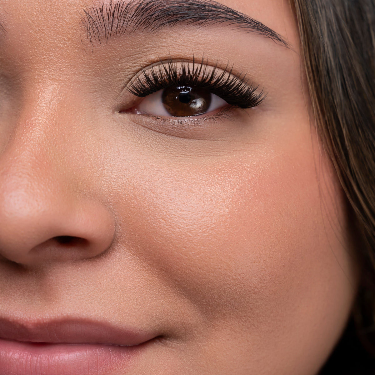Can You Curl Lash Clusters? Dos and Don’ts – TAD Beauty