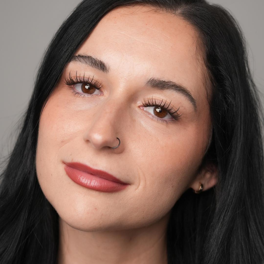 Strip Lashes vs Lash Extensions